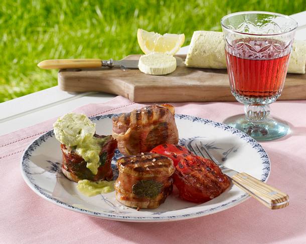 Schweinemedaillons mit Avocadobutter Rezept Schweinemedaillons mit Avocadobutter Rezept