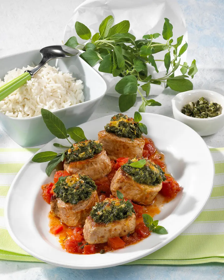 Schweinemedaillons mit Kräuterkruste Rezept Schweinemedaillons mit Kräuterkruste Rezept