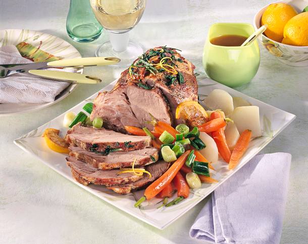 Schweinenackenbraten mit Frühlingsgemüse Rezept Schweinenackenbraten mit Frühlingsgemüse Rezept