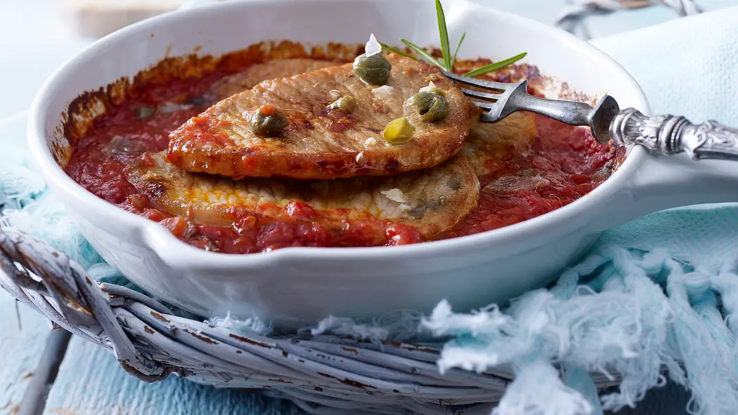 Schweineschnitzel alla pizzaiola Rezept - Foto: LECKER @ Bauer Media Group Schweineschnitzel alla pizzaiola Rezept - Foto: LECKER @ Bauer Media Group