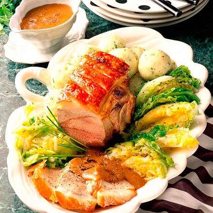 Schweineschulterbraten mit Wirsinggemüse Rezept
