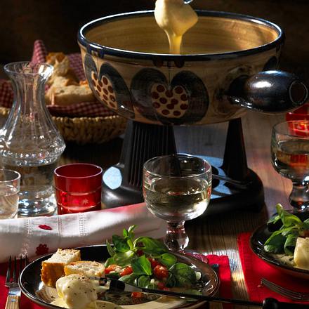 Schweizer Käsefondue Rezept Schweizer Käsefondue Rezept