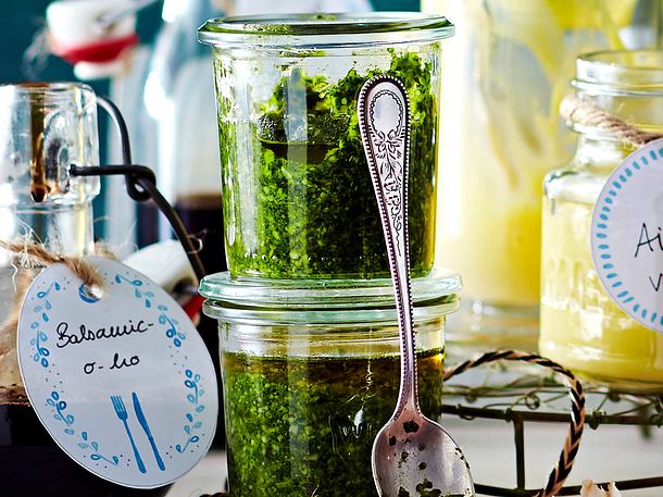 Seasonal Pesto (Bärlauch-Lemon-Pesto) Rezept