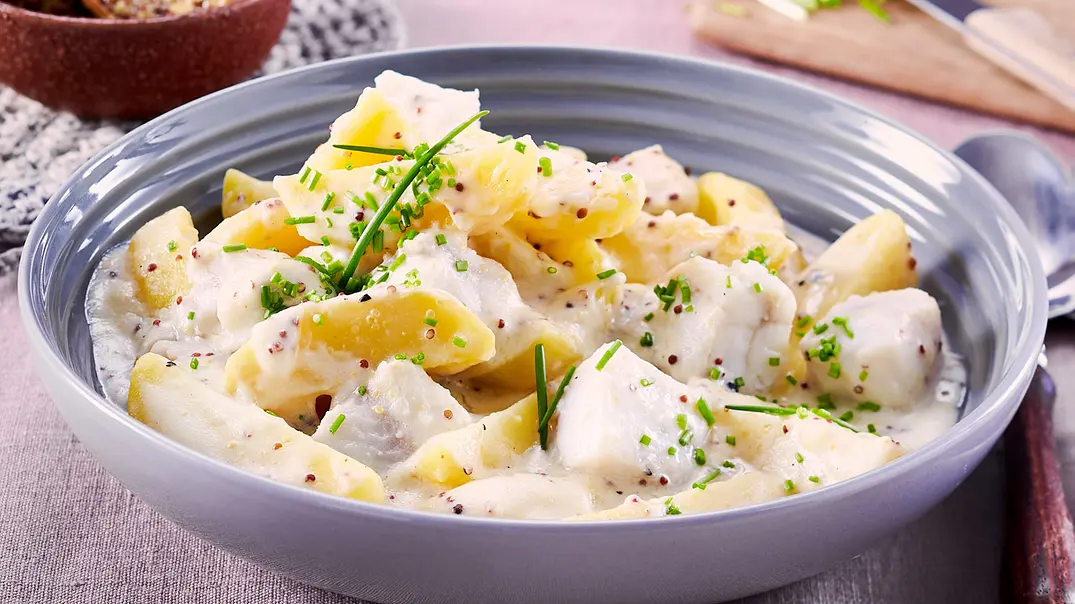 Seelachs-Béchamel-Kartoffeln Rezept - Foto: LECKER @ Bauer Media Group Seelachs-Béchamel-Kartoffeln Rezept - Foto: LECKER @ Bauer Media Group