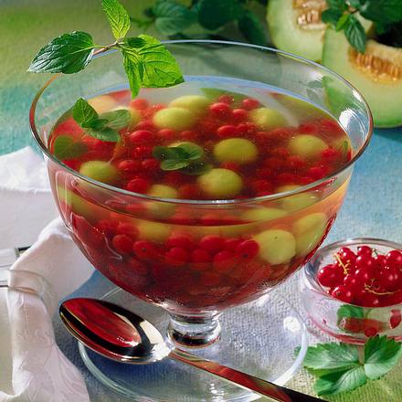 Sektgelee mit Beeren Rezept