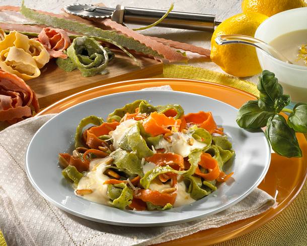 Selbstgemachte Bandnudeln Rezept Selbstgemachte Bandnudeln Rezept