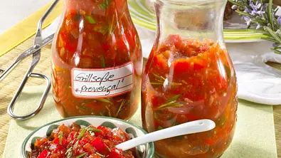 Selbstgemachte Grillsoße provencale Rezept - Foto: LECKER @ Bauer Media Group