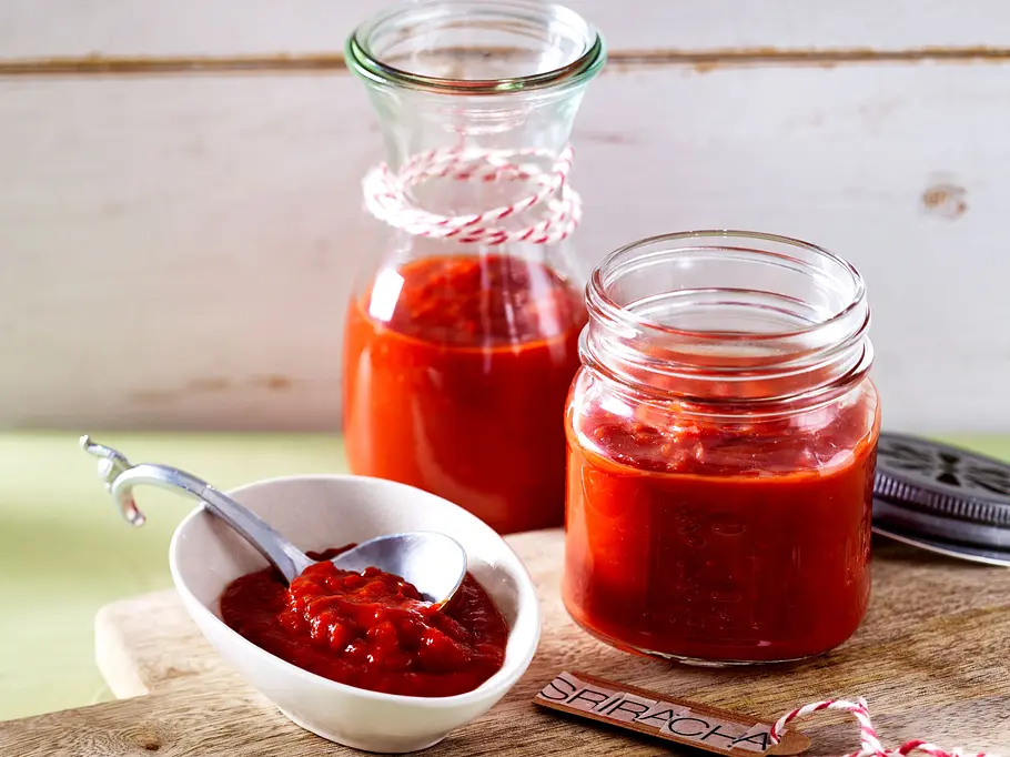 Selbstgemachte Sriracha-Soße Rezept Selbstgemachte Sriracha-Soße Rezept