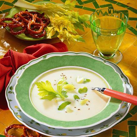 Sellerie-Cremesuppe Rezept | LECKER