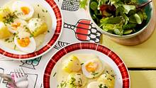 Senfeier mit Petersilien-Kartoffeln Rezept - Foto: House of Food / Bauer Food Experts KG