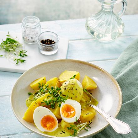 Senfeier Mit Salzkartoffeln Rezept Lecker