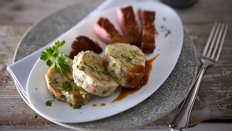 Serviettenknödel Rezept - Foto: House of Food / Bauer Food Experts KG