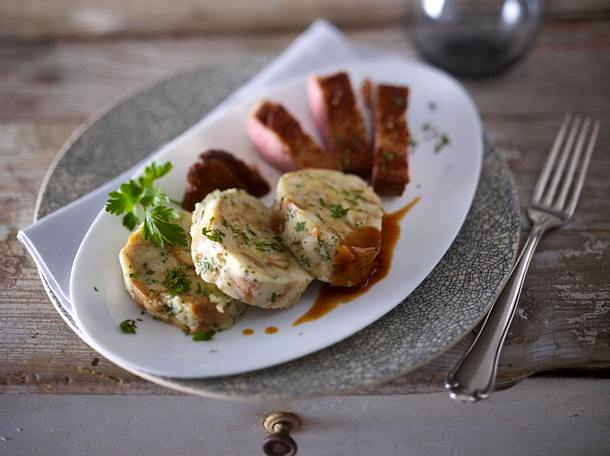 Serviettenknödel mit Entenbrust Rezept Serviettenknödel mit Entenbrust Rezept