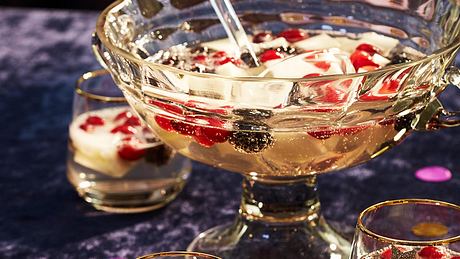 Top 5 Silvesterbowle: Sternstunden-Bowle - Foto: House of Food / Bauer Food Experts KG