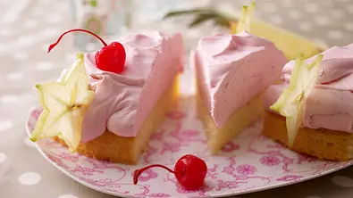 Singapore Sling-Torte Rezept - Foto: LECKER @ Bauer Media Group