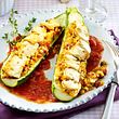 Single-Rezepte für jeden Tag: Gefüllte Zucchini mit Bulgur - Foto: House of Food / Bauer Food Experts KG
