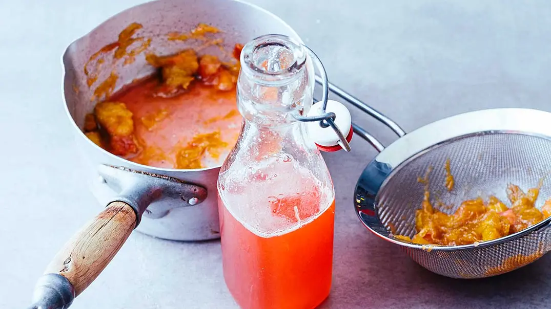 Sirup „saure Liebe Rezept - Foto: LECKER @ Bauer Media Group Sirup „saure Liebe Rezept - Foto: LECKER @ Bauer Media Group
