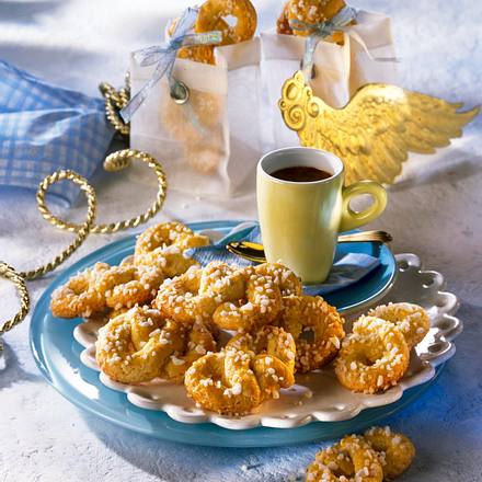 Skandinavische Zuckerbrezeln Rezept Skandinavische Zuckerbrezeln Rezept