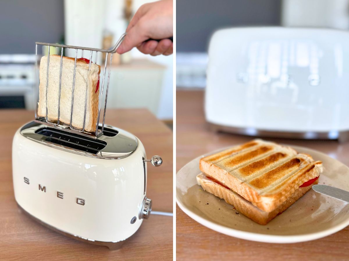 Smeg Toaster mit Sandwichzange im Einsatz