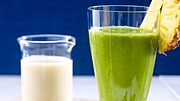 Smoothie aus Banane, Avocado, Spinat, Ananas und Petersilie Rezept - Foto: House of Food / Bauer Food Experts KG