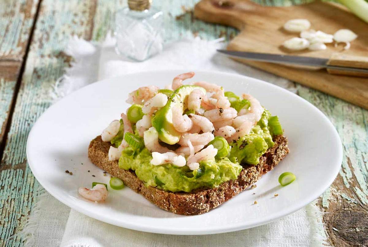 Smørrebrød Avocado-Krabbe Rezept