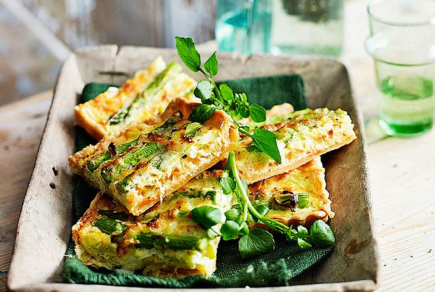 Snack-Attack: Spargel-Quiche Rezept Snack-Attack: Spargel-Quiche Rezept