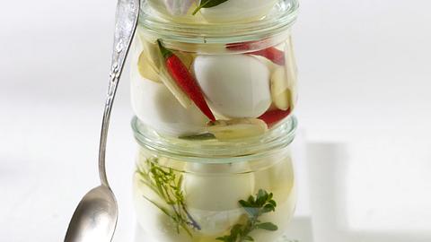 Soleier in Salzlake Rezept - Foto: House of Food / Bauer Food Experts KG