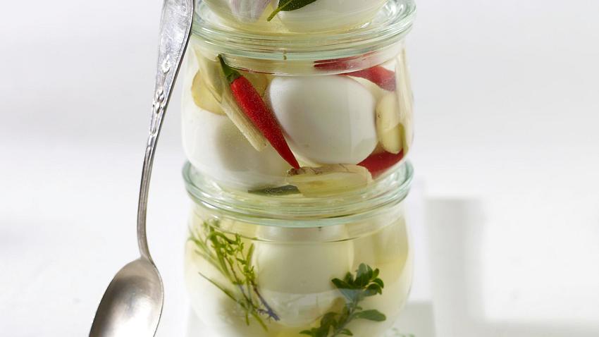 Soleier in Salzlake Rezept - Foto: House of Food / Bauer Food Experts KG