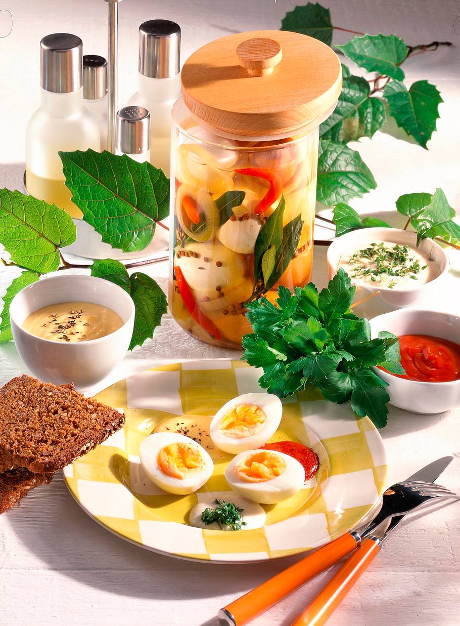 Soleier mit dreierlei Soßen Rezept