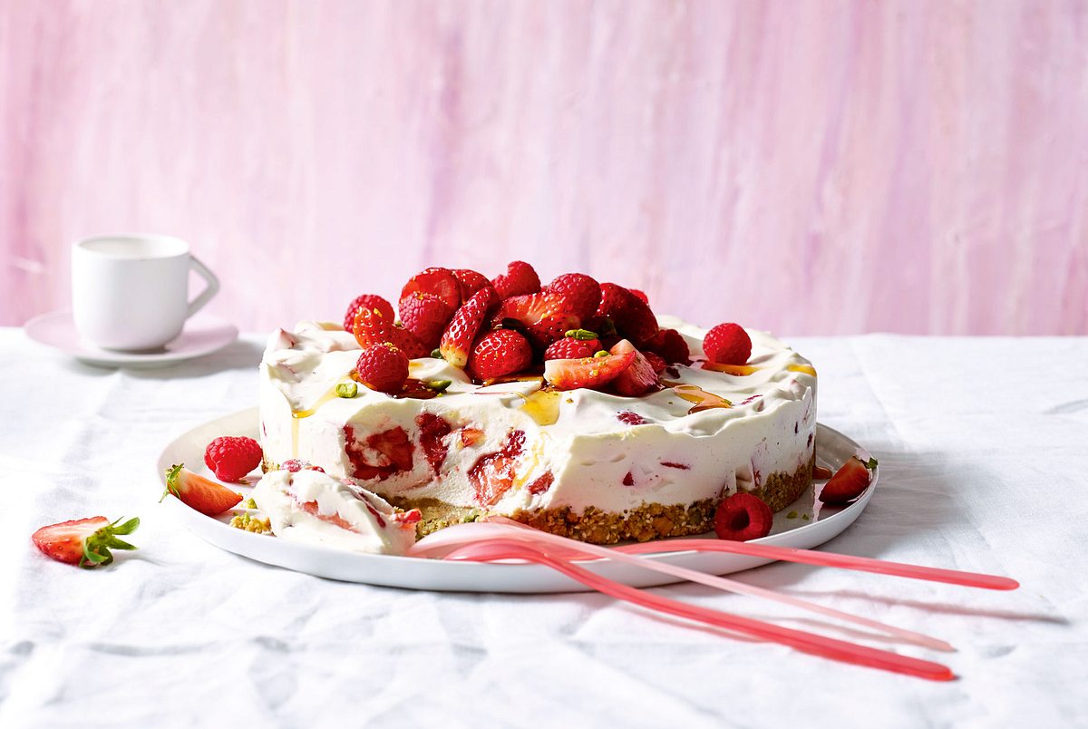 Sommerbeerentorte „Crisp & Cream“ Rezept