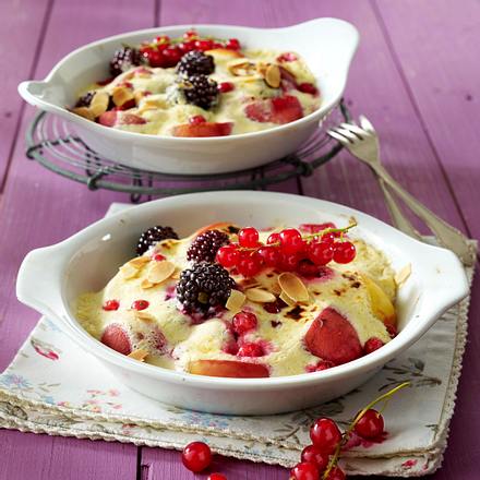 Sommerfrüchte mit Rahmguss Rezept Sommerfrüchte mit Rahmguss Rezept