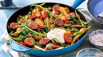 sommerliche-chorizo-bohnen-pfanne Rezept - Foto: LECKER @ Bauer Media Group sommerliche-chorizo-bohnen-pfanne Rezept - Foto: LECKER @ Bauer Media Group