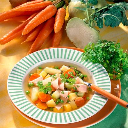 Sommerliche Gemüsesuppe Rezept