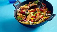 Sommerliche Hähnchenpfanne Rezept - Foto: LECKER @ Bauer Media Group