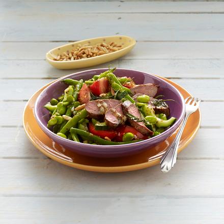 Sommerlicher Bohnen-Salat mit Lammfilets Rezept Sommerlicher Bohnen-Salat mit Lammfilets Rezept