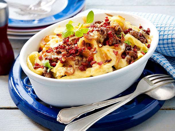 Spätzle-Hack-Auflauf mit Röstzwiebeln Rezept Spätzle-Hack-Auflauf mit Röstzwiebeln Rezept