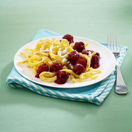 Spätzle mit Kirschkompott Rezept Spätzle mit Kirschkompott Rezept