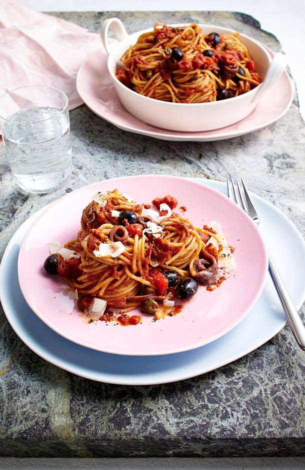 Spaghetti alla puttanesca Rezept | LECKER