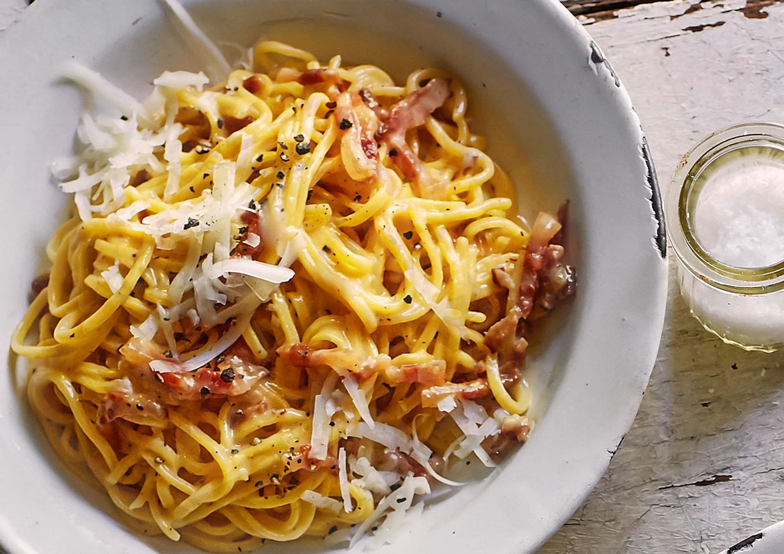 Spaghetti Carbonara Rezept | LECKER