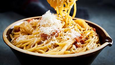 Spaghetti Carbonara Rezept - Foto: LECKER @ Bauer Media Group