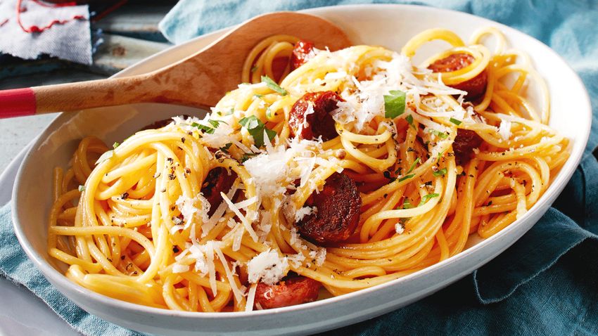 Spaghetti mit Chorizo-Carbonara Rezept - Foto: House of Food / Bauer Food Experts KG
