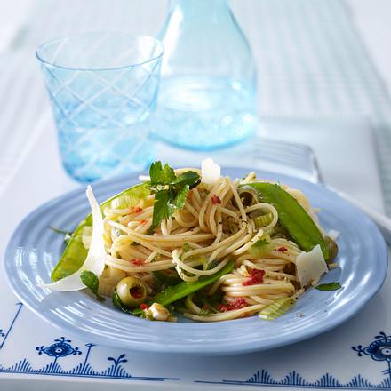 Spaghetti mit grüner Gemüsepfanne (Trennkost) Rezept Spaghetti mit grüner Gemüsepfanne (Trennkost) Rezept