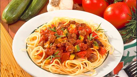 Spaghetti mit Hack-Tomatensoße Rezept - Foto: Horn