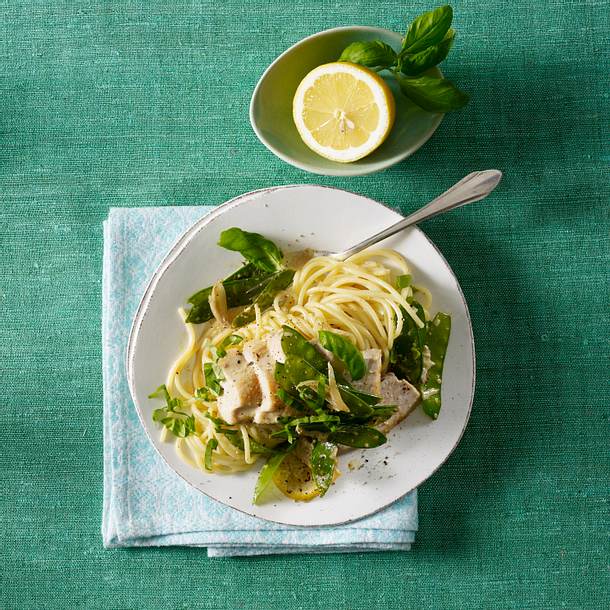 Spaghetti mit Hähnchen-Zitronen-Soße Rezept