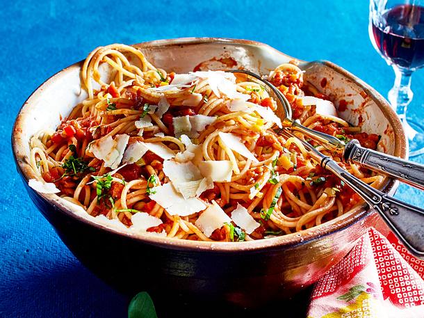 Linsenbolognese Mit Spaghetti