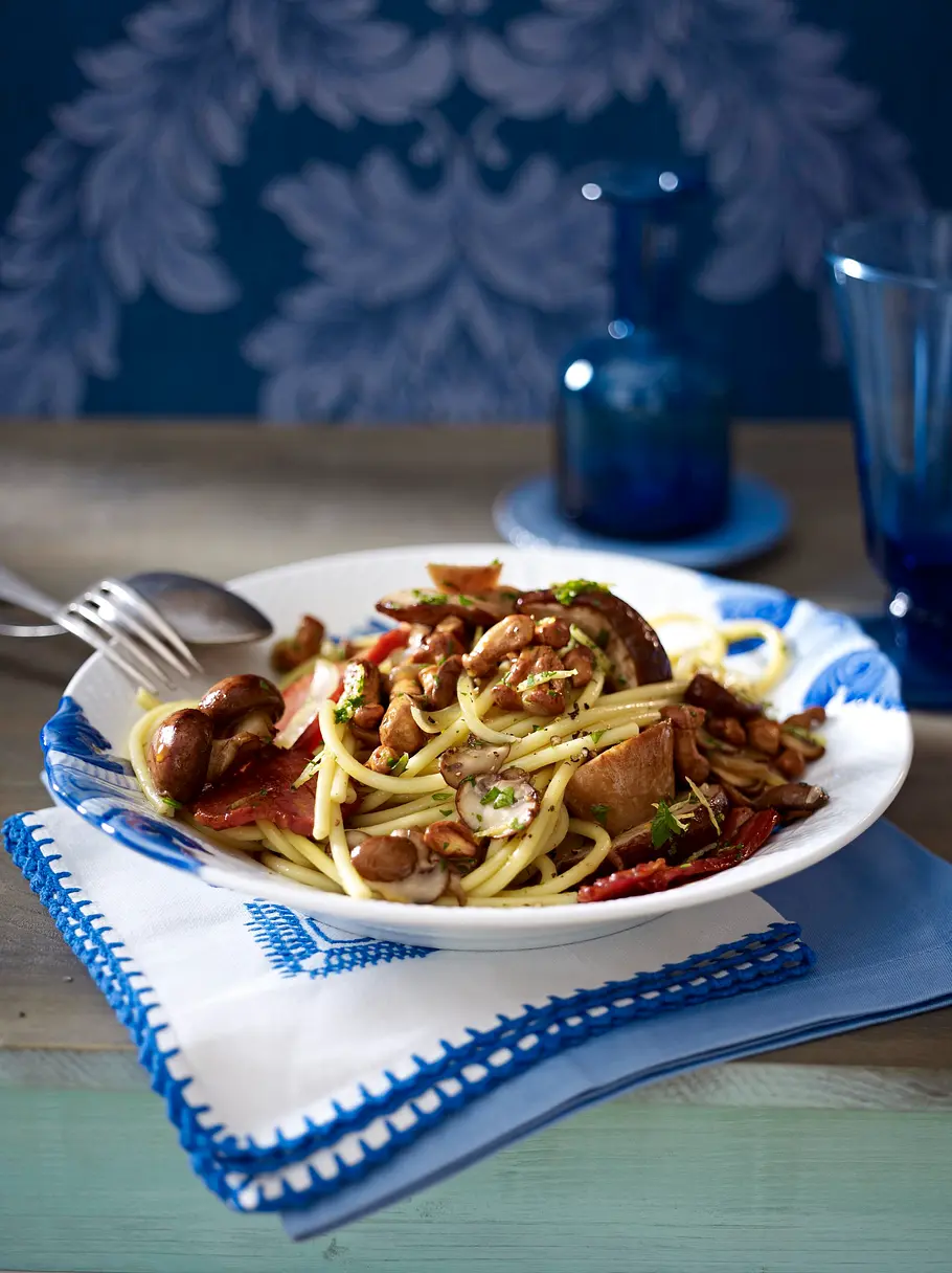 Spaghetti mit Pilzen und Speck Rezept Spaghetti mit Pilzen und Speck Rezept