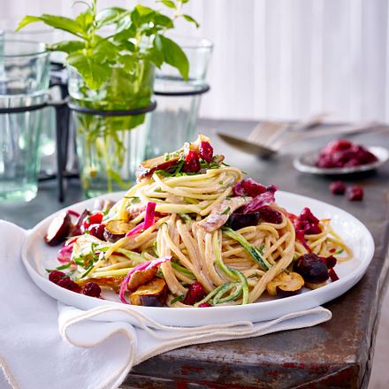 Spaghetti mit Pilzsahnesoße und Cranberries Rezept Spaghetti mit Pilzsahnesoße und Cranberries Rezept