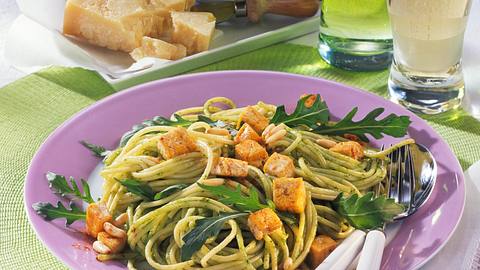 Spaghetti mit Tofu und Rauke-Pesto Rezept - Foto: Maass