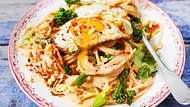 Spaghetti „Pad Thai“ mit Spiegelei Rezept - Foto: LECKER @ Bauer Media Group