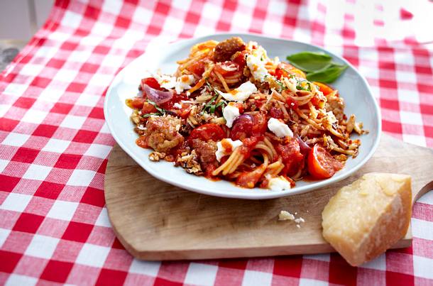 Spaghetti und Tomatenquartett mit Mett Rezept Spaghetti und Tomatenquartett mit Mett Rezept